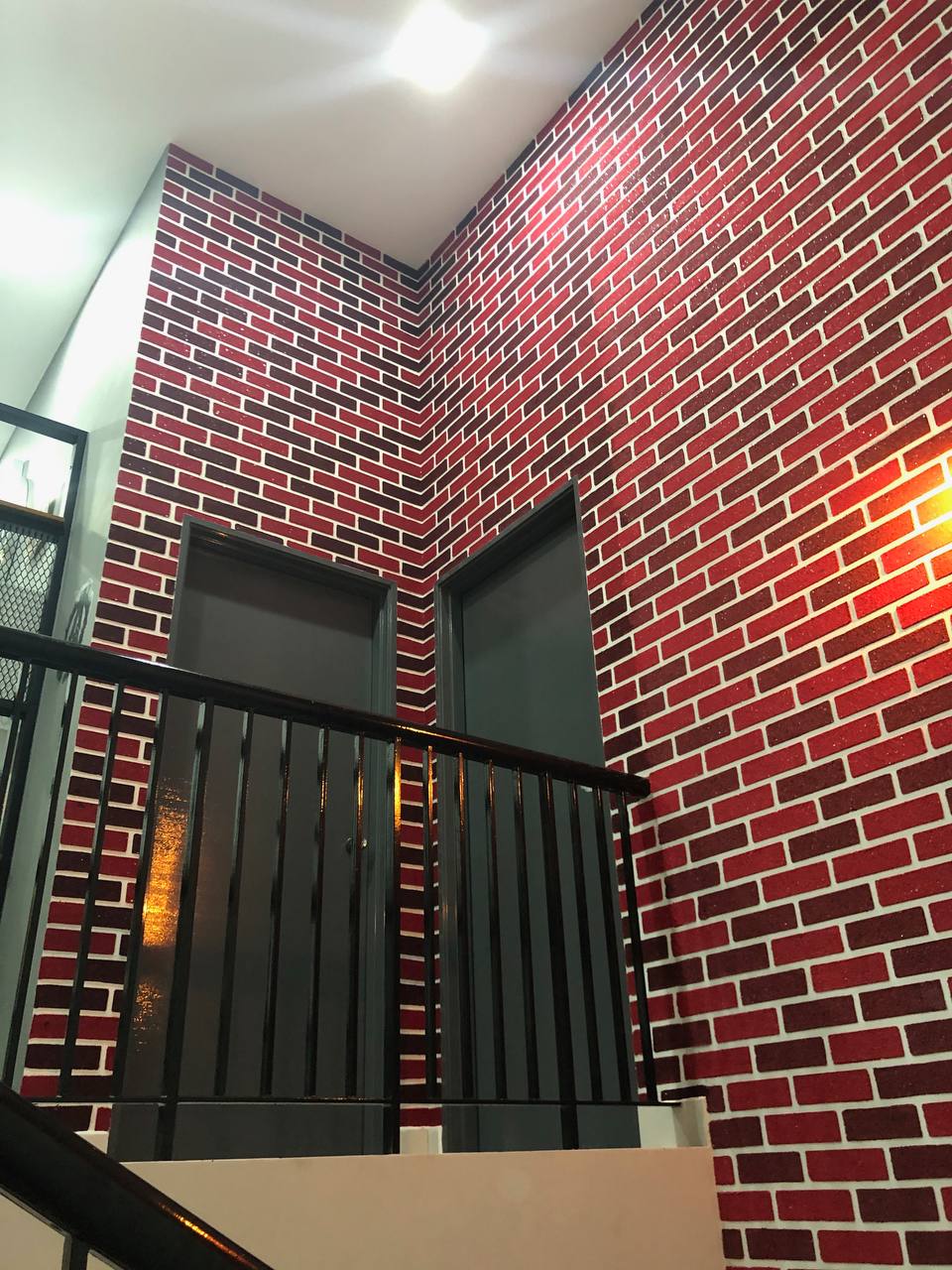 6141128661881524409_121